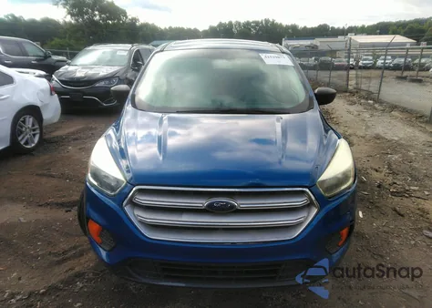 2017 Ford Escape S z USA, uszkodzony, nr VIN 1FMCU0F75HUE00805